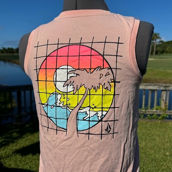 ✨NWOT✨ Volcom Shirt - Girl’s Size Large (10/12) - Picture 2 of 5